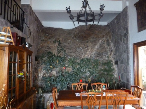 Parcela Con Casa En Venta En Lo Barnechea