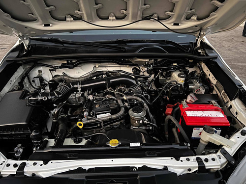 Imagen 13 de 15 de Toyota Hilux 2016 2.7 Cabina Sencilla Mt