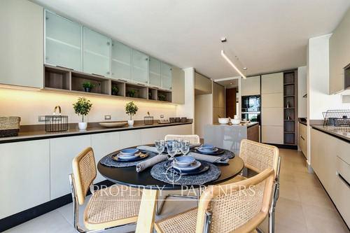 Moderno Departamento En La Dehesa Central Con Terr...