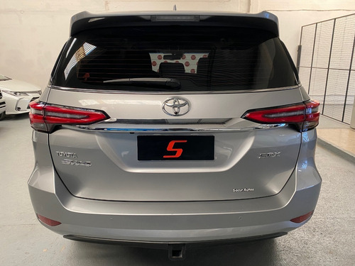 Imagen 5 de 15 de Toyota Sw4 2.8 Tdi Srx At 2021
