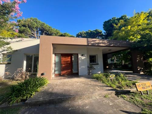 Casa En Pinamar Zona Nayades