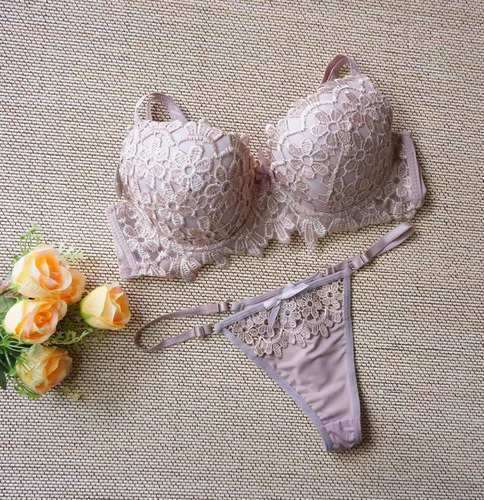 Conjunto Encaje Sostén/tanga Lencería.