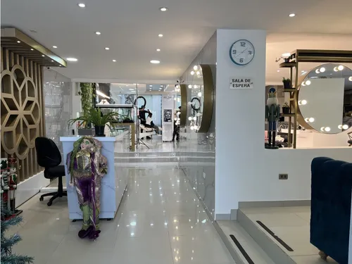 Se Arrienda Local-negocio Salón De Belleza En Santa Ana