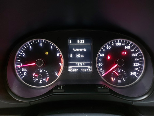 Imagen 9 de 15 de Volkswagen Suran Highline