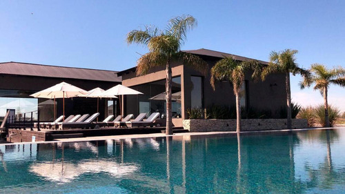 Lote De 900 M2, A La Laguna, En Naudir Aguas Privadas A La Venta -