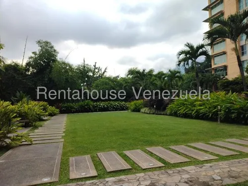 En Venta Hermoso Apartamento En Campo Alegre. Mls 25-13510. Mjs.