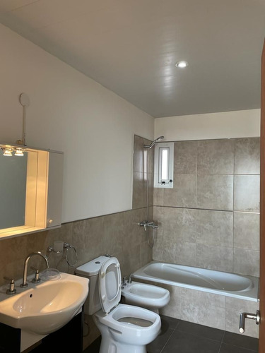 Imagen 9 de 17 de Oportunidad! 4 Ambientes De Excelente Nivel Vista Al Mar.