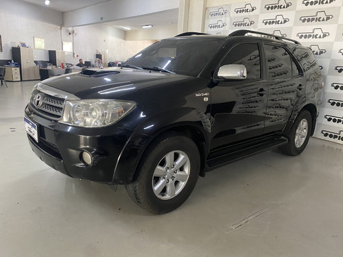 Toyota Hilux SW4 3.0 SRV 4X4 7 LUGARES 16V TURBO INTERCOOLER DIESEL 4P AUTOMÁTICO