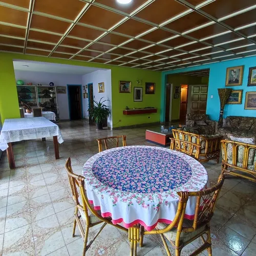 Urb. El Bosque Pent House (km)