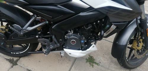 Bajaj Rouser 200 Ns