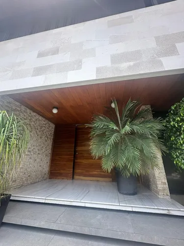 En Venta Lujosa E Iluminada Residencia, Localizada En Circuito Novelistas, Satélite.