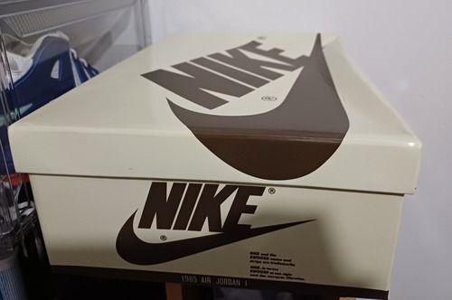 Jordan 1 Low Travis Reverse Mocha G5 Caja Y Cubrepolvo (Usado)