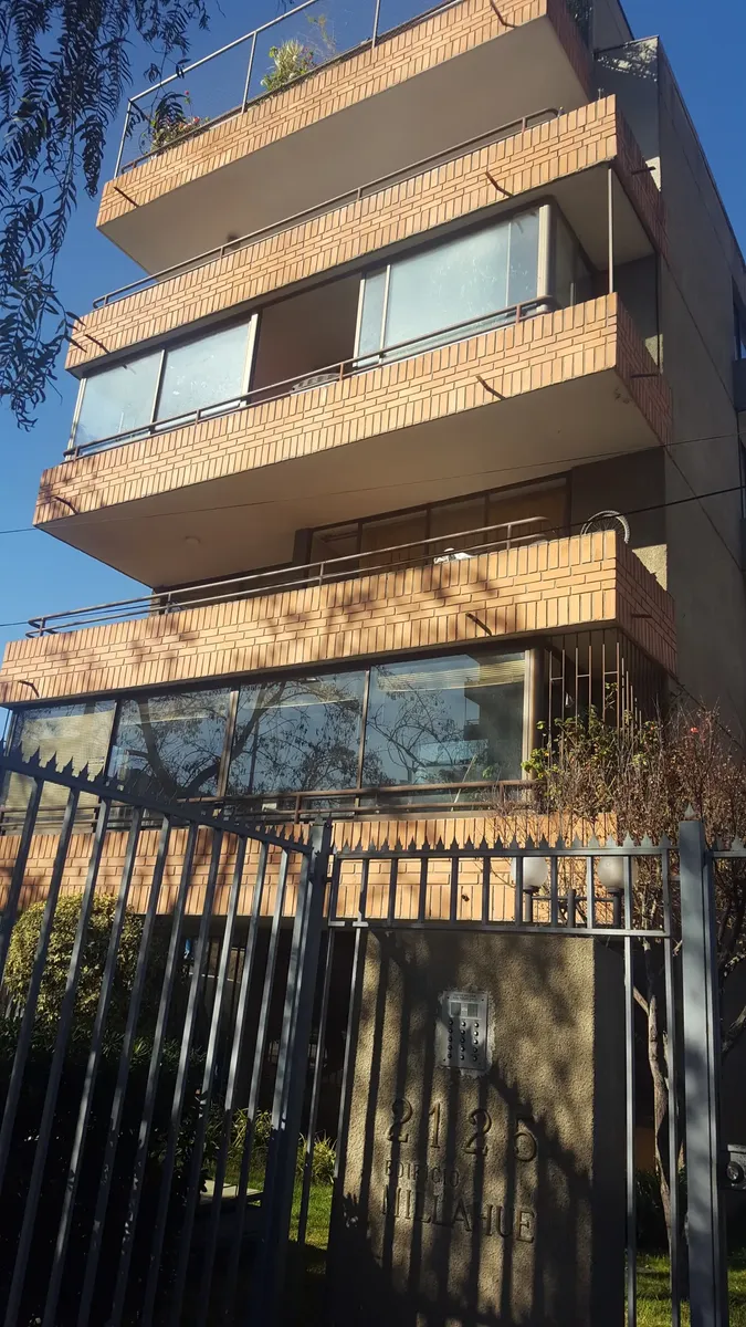 Imagen 1 de 15 de Excelente Departamento De Estilo Antiguo Pleno Providencia
