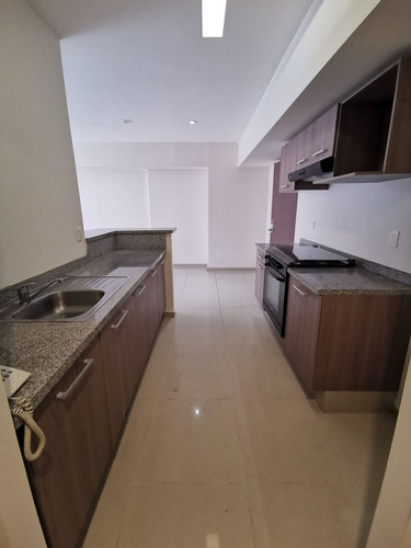 Departamento En Venta En Vía Santa Fe Con Terraza Y Bodega (m2d3513)