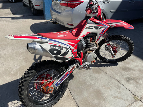 Crf 230 F Preparado Tem Vários Acessórios Tem Manual E Chave