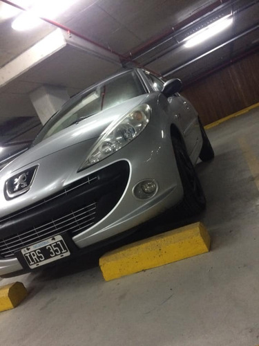 Peugeot 207 Quiksilver 2010