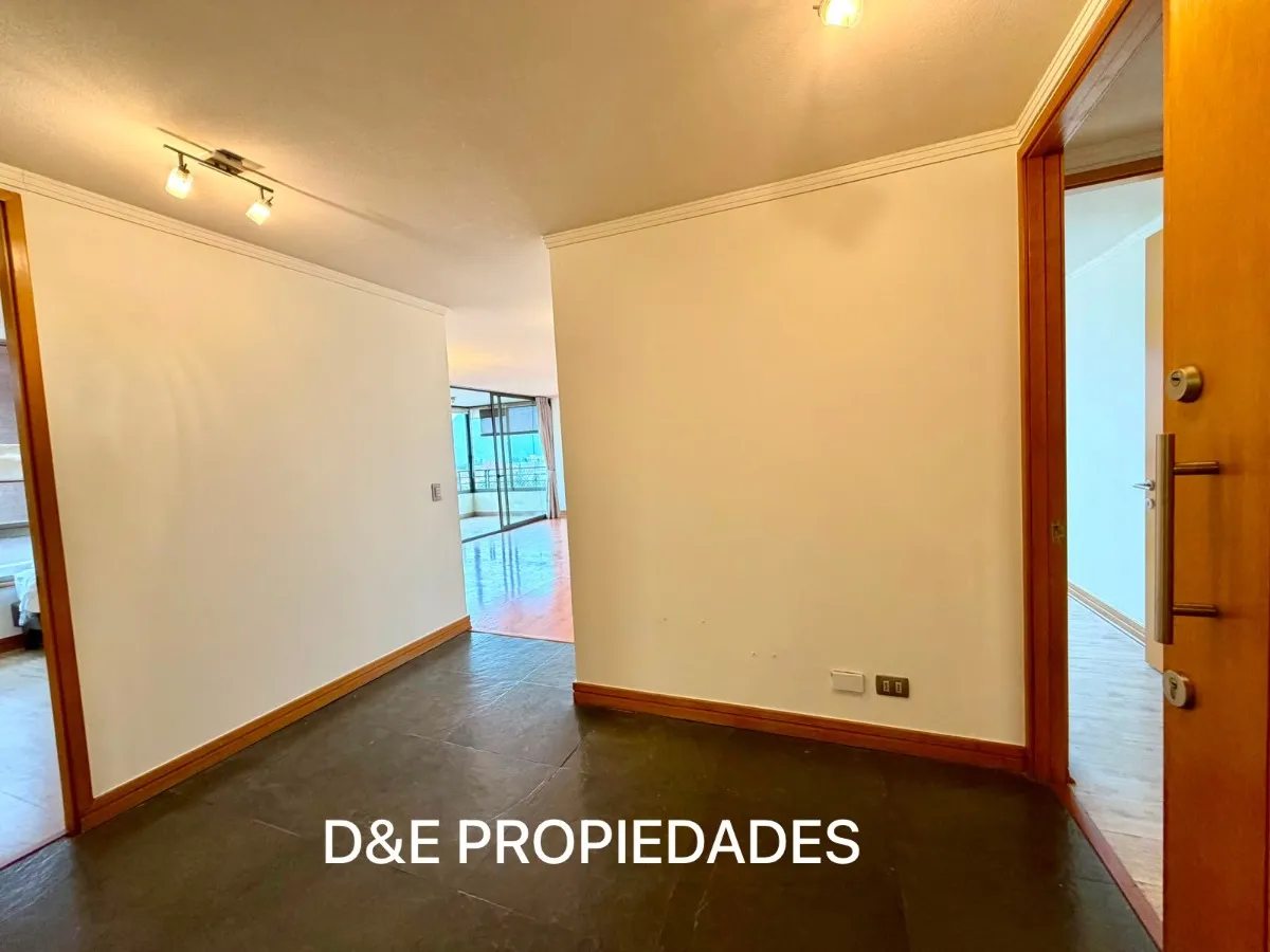 Imagen 2 de 28 de Departamento En Arriendo En Vitacura. 3d+3b+2 Est.+servicios