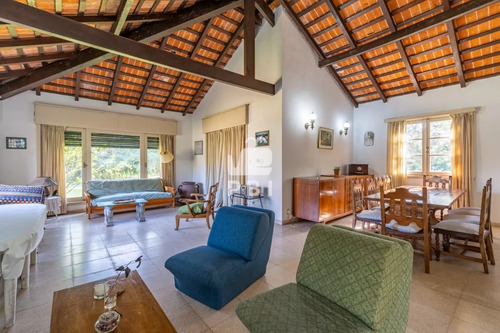 Casa De 3 Dormitorios Y Servicio En Solana, Punta Ballena - Ref : Pbi12665