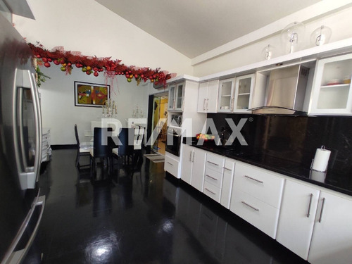Imagen 7 de 27 de Bella Y Cómoda Casa , Urb. Trigal. Cód.: 132012, 04144841043