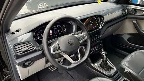 Volkswagen T-Cross 1.4 250 TSI TOTAL FLEX HIGHLINE AUTOMÁTICO