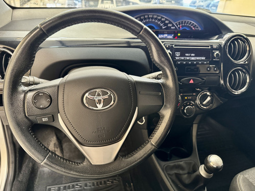 Toyota Etios 1.5 Cross