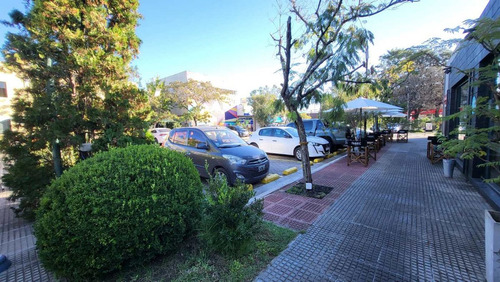 Local Alquiler Castelar 121m2 Complejo Herminia