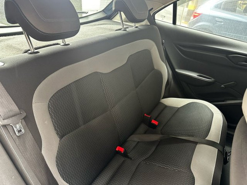 Chevrolet Onix Onix 1.0 MPFI LT 8V FLEX 4P MANUAL
