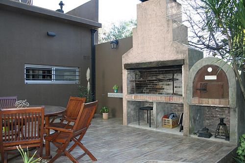 Casa En Venta 2 Amb En Parque Leloir