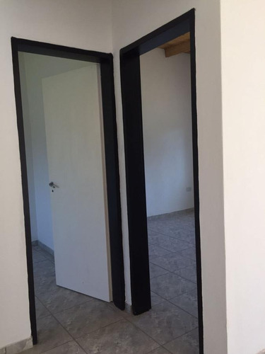 Imagen 5 de 14 de Casa En Venta - 2 Dormitorios 1 Baño - 60mts2 - Villa Elisa