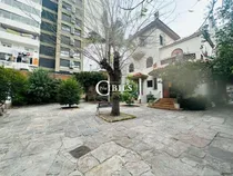 Comprar Espectacular E Icónica Casa En Venta Y En Alquiler En Pocitos Con Gran Fondo Sobre Tomás Diago