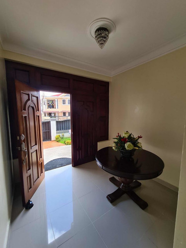 Imagen 19 de 30 de Casa De Oportunidad Con Piscina En Residencial Cerrado
