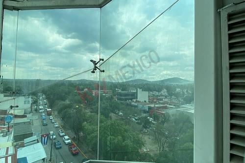 Edificio En Venta En Calzada De Los Jinetes /generando Rentas