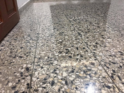 Imagen 1 de 2 de Pulido Lavado Cristalizado De Piso