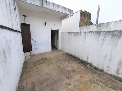 Venta - Ph Monoambiente Con Patio - Ituzaingó