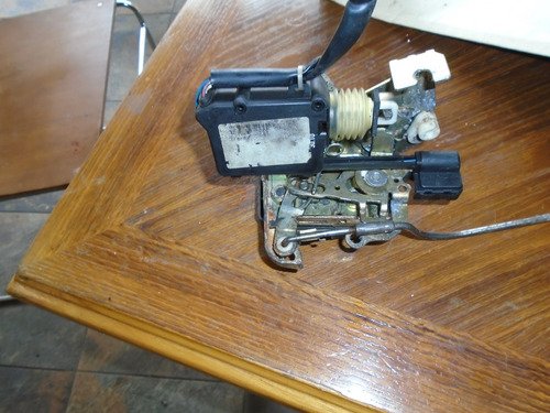 Imagen 3 de 3 de Vendo Cerradura Delantera Izquierd De Volvo S90 , # 9159548