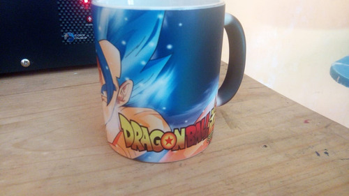 Imagen 3 de 4 de Taza Mágica Dragon Ball Super Broly