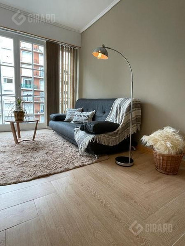 Venta Departamento 3 Ambientes, Reciclado. Zona Plaza Colon