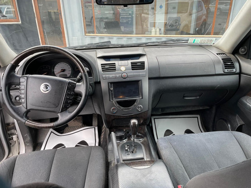 Ssangyong Rexton 2.7 Hdi 4x4 At 2012