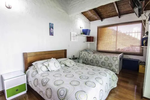 Finca En Venta En Las Granjas. Cod V8014