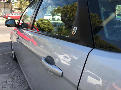 Ford Focus Ghia