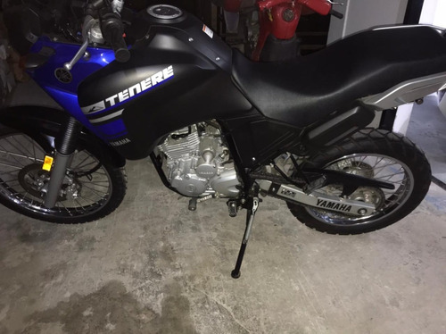 Moto Yamaha Tenere 250 2018