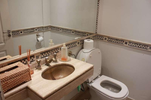 Excelente Casa A La Venta En Barrio San Jorge Village.
