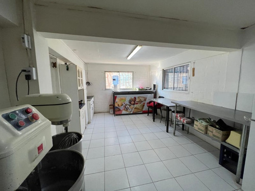 Sector Comercial Av. El Totoral / El Arrayan / Algarrobo