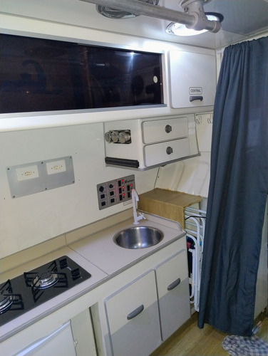 Modelo Teto Alto L2h2 2.5 Diesel