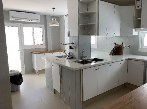 Venta De Casa 2 Dormitorios En Península, Punta Del Este