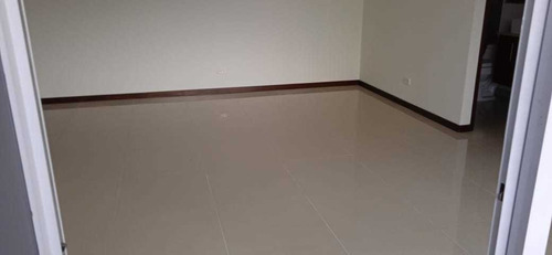 Imagen 5 de 14 de Se Arrienda Apartamento En Envigado - El Esmeraldal
