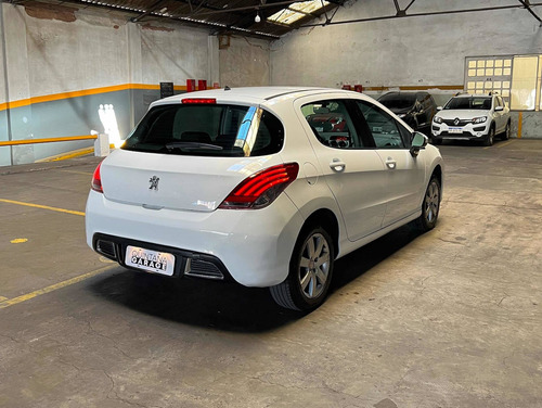 Imagen 9 de 21 de Peugeot 308 2017 1.6 Active