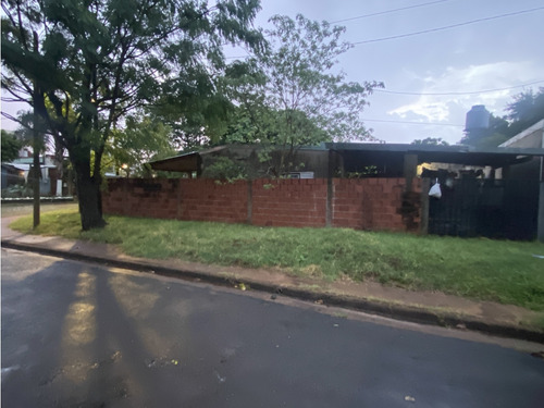 Vendo 3 Casas En Terreno En Esquina - Posadas Mnes