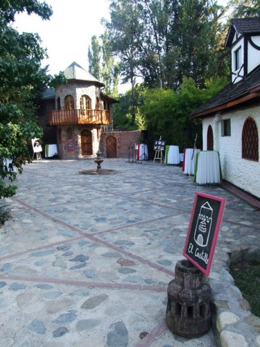Centro De Eventos En Sector El Principal Pirque