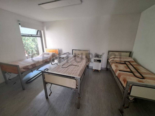 Residencia Geriatrica En Venta En Lanus